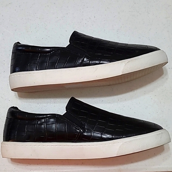 SODA black croc embossed sneakers size 8.5 - Picture 4 of 9